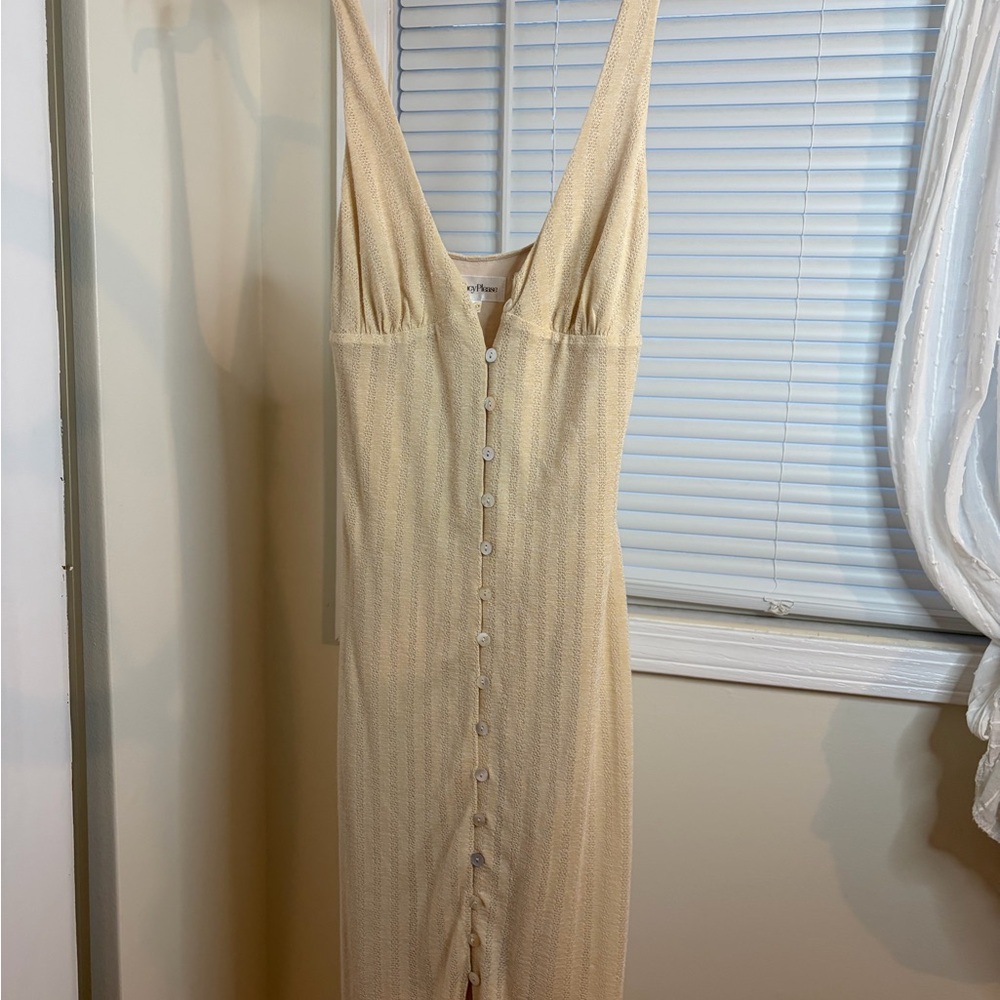 Privacy Please Beige Textured Sleeveless Top